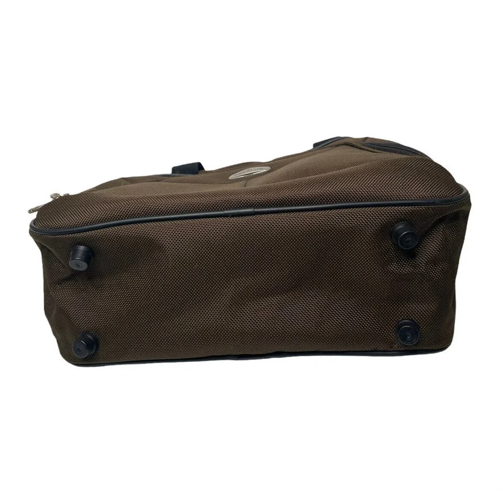 Dockers Duffle Bag Carry-On Travel Overnight Weekend Brown Trolley Sleeve Strap